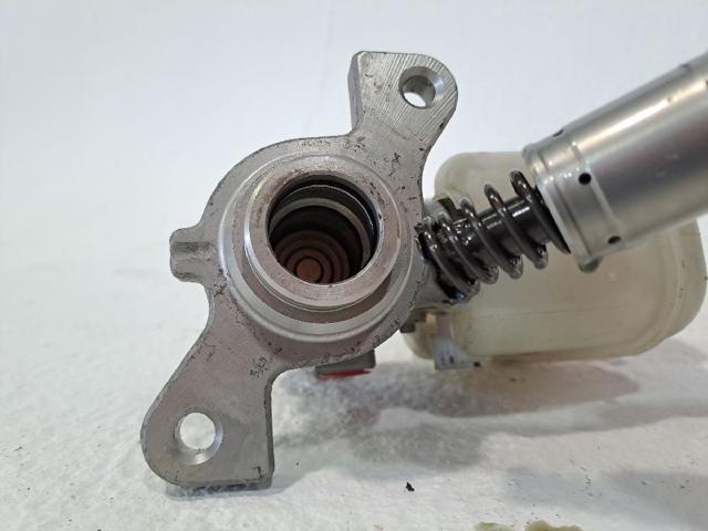 Cilindro mestre do freio Subaru Outback 4 B14, BR