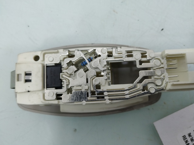 264301419R RENAULT Плафон салона купить в Чернигов