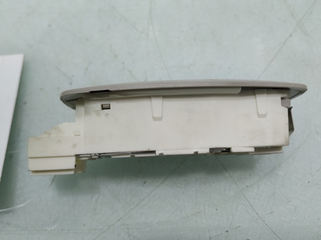 RENAULT 264301419R Плафон салона в наличии Чернигов