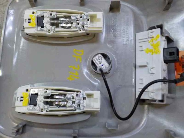264304513R RENAULT Плафон салона купить в Черкассы