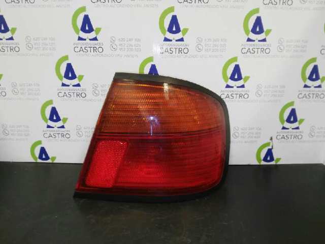 Lanterna traseira direita externa 265502F725 Nissan