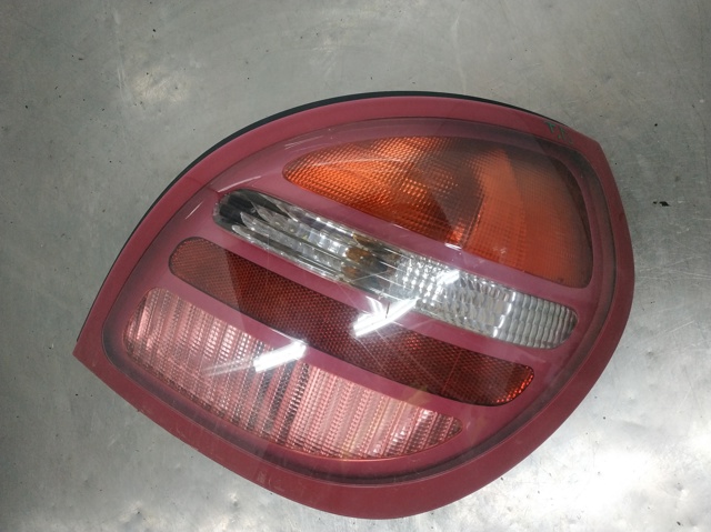 26550BN010 NISSAN Фонарь задний правый купить в Ирпень