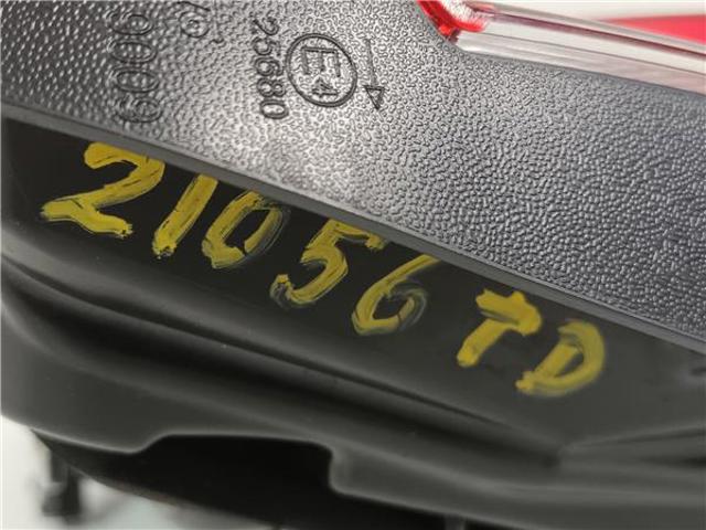 26550HV55A NISSAN Фонарь задний правый внутренний купить в Ужгород