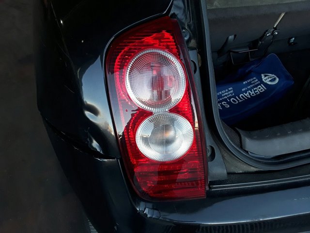 Lanterna traseira esquerda para Nissan Micra III 1.2 16V CR12 26555AX720