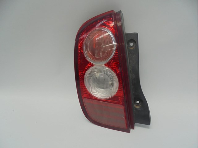 Lanterna traseira esquerda para Nissan Micra III 1.2 16V CG12DE 26555AX720