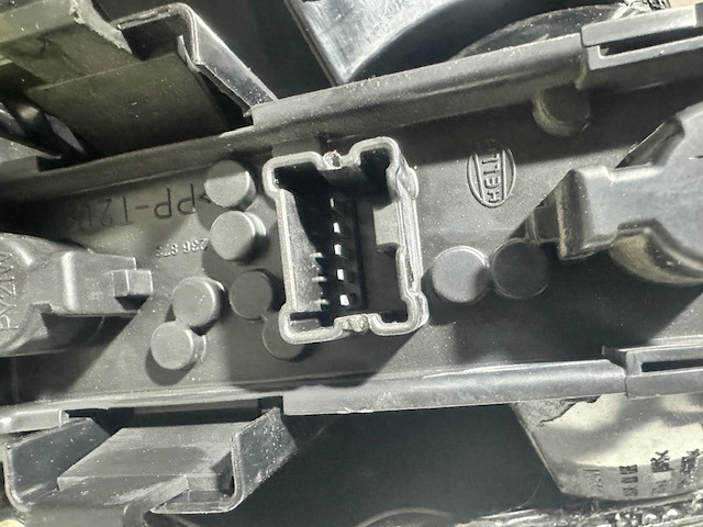 26555BN011 NISSAN Фонарь задний левый купить в Сумы