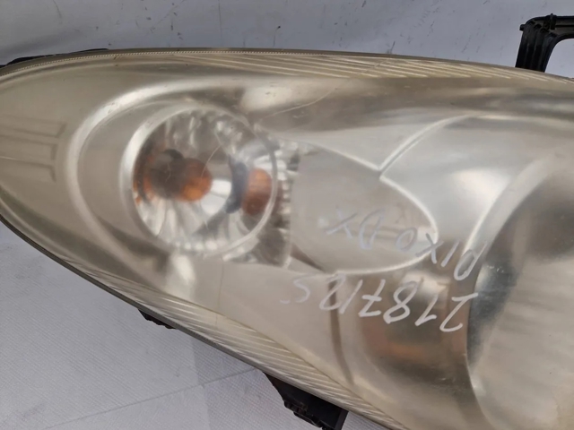 267054A00F NISSAN Правая фара купить в Львов