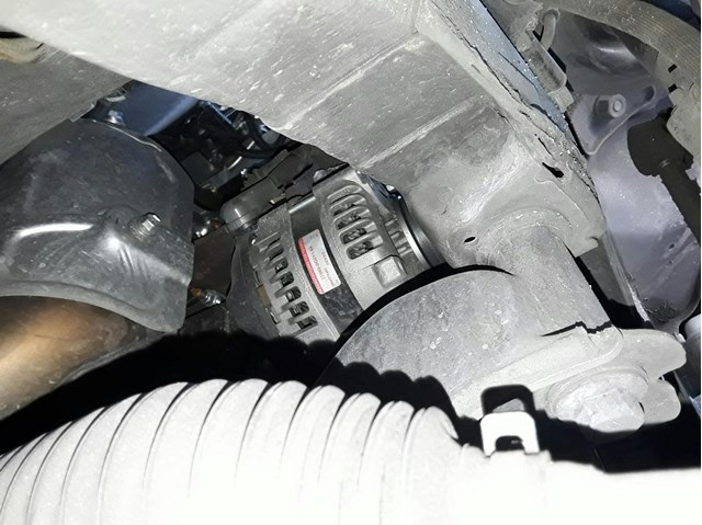 Alternador para Toyota Avensis Estate Wagon 2.0 D-4D (adt270_) 1ADFTV 270600G011