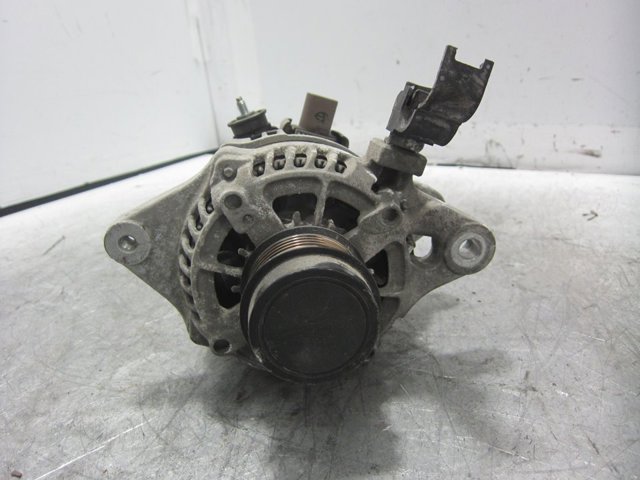 TOYOTA 270600T360 Генератор в наличии Житомир