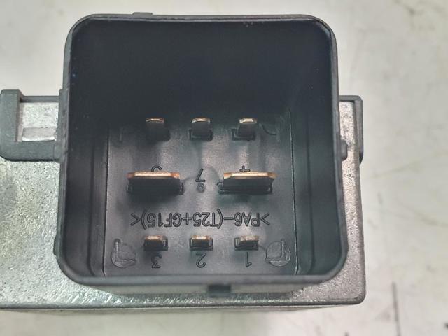 Relê das velas de incandescência Mazda CX-3 DK