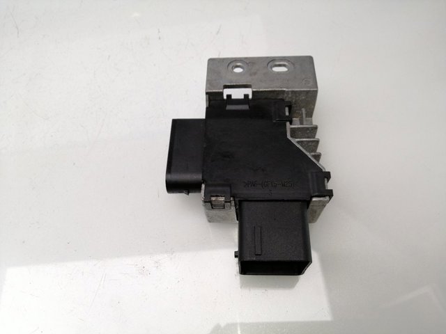 Relê das velas de incandescência Mazda CX-3 DK