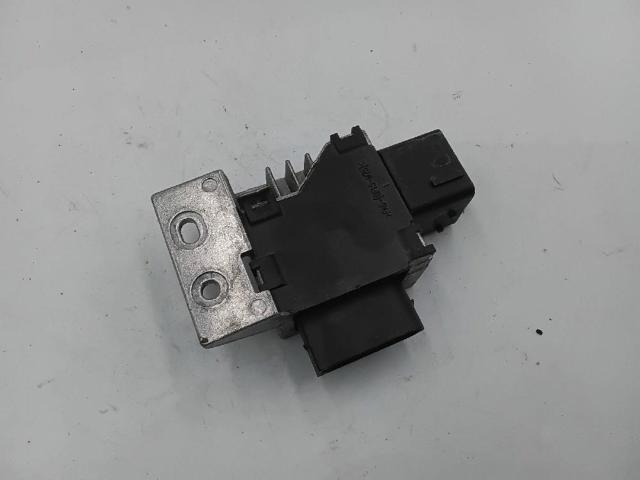 Relê das velas de incandescência Mazda CX-3 DK