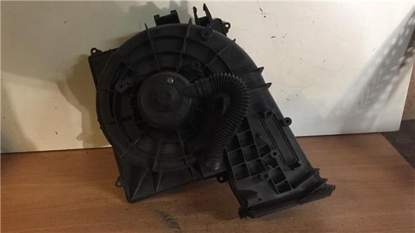 Motor de ventilador de forno (de aquecedor de salão) 27200AV600 Nissan/Infiniti