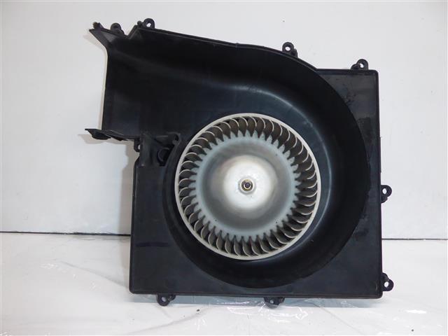 Motor de ventilador de forno (de aquecedor de salão) 27200AV600 Nissan/Infiniti