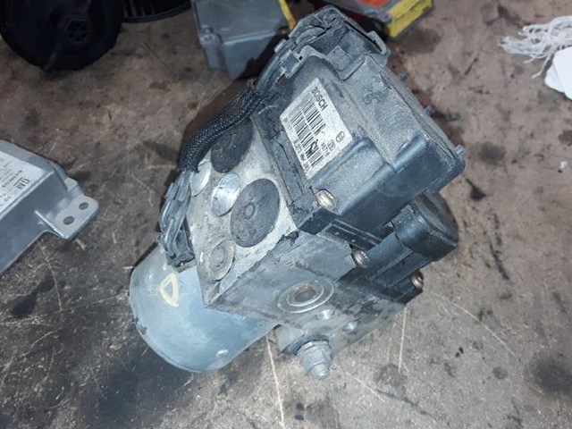 PEUGEOT 273004203 в наличии Черновцы