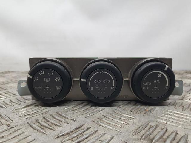 Unidade de controlo dos modos de aquecimento/condicionamento Nissan X-Trail T30
