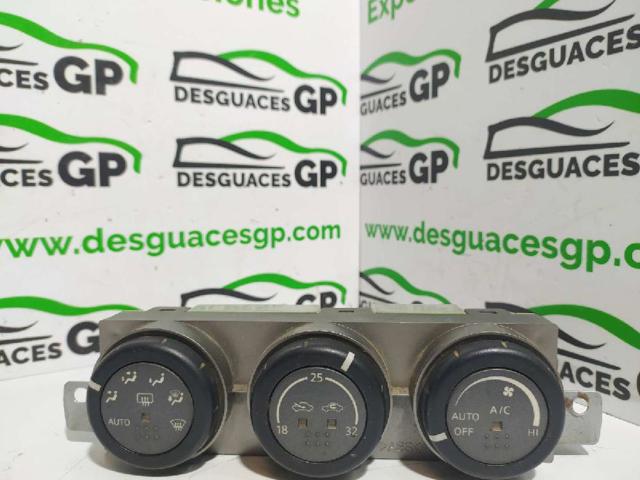 Unidade de controlo dos modos de aquecimento/condicionamento Nissan X-Trail T30