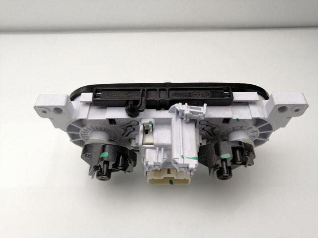 275105810R RENAULT Блок управления режимами отопления/кондиционирования купить в Черновцы