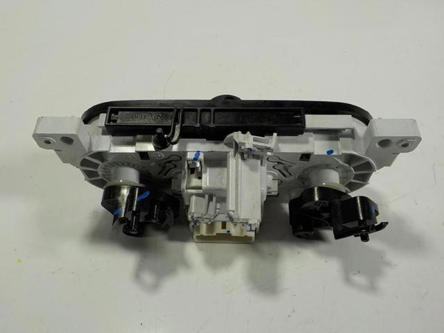 Unidade de controlo dos modos de aquecimento/condicionamento Renault LOGAN 2 L52