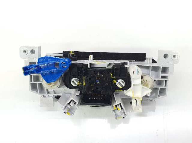 Unidade de controlo dos modos de aquecimento/condicionamento Renault LOGAN 2 L52
