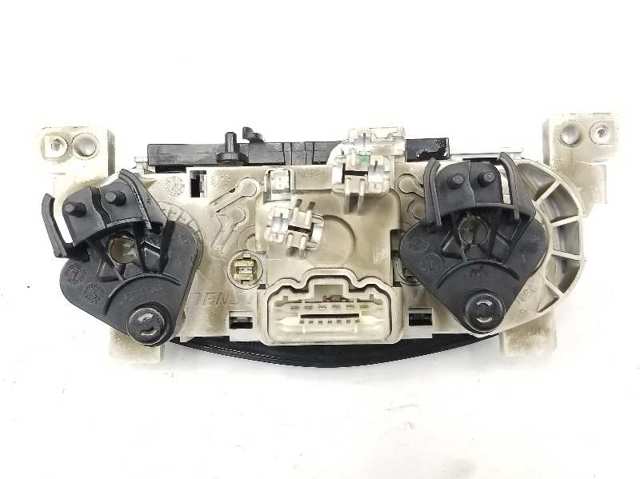 Unidade de controlo dos modos de aquecimento/condicionamento Renault LOGAN 2 L52
