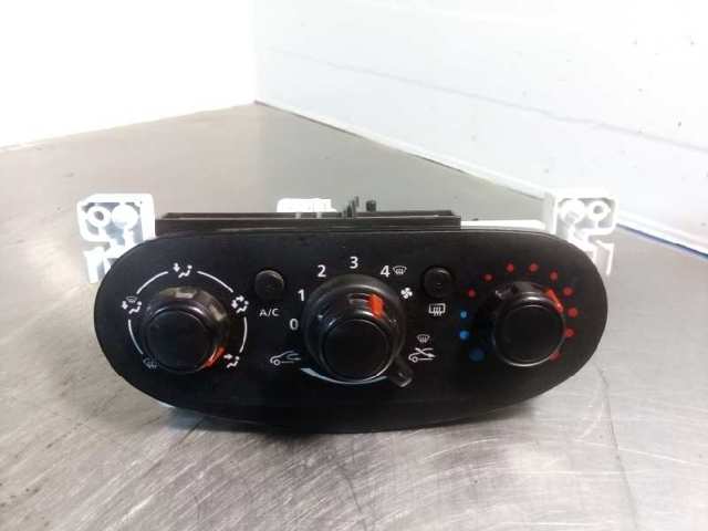 Unidade de controlo dos modos de aquecimento/condicionamento Renault SANDERO 2