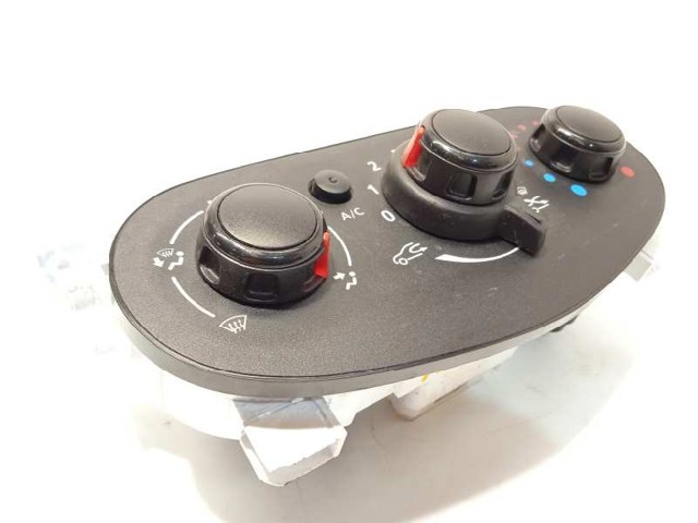 Unidade de controlo dos modos de aquecimento/condicionamento Renault LOGAN 2 L52