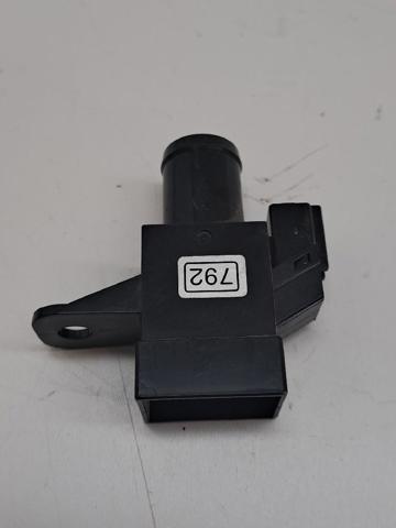 Sensor de temperatura de ar no salão Nissan Navara D23, D23T