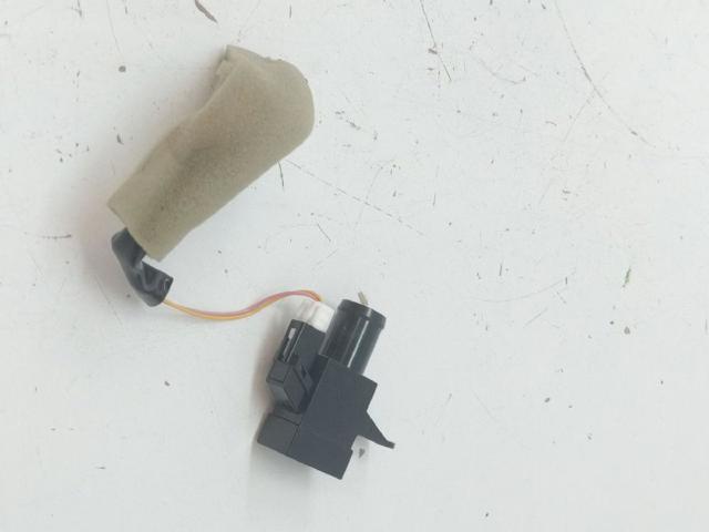 Sensor de temperatura de ar no salão Nissan Navara D23, D23T