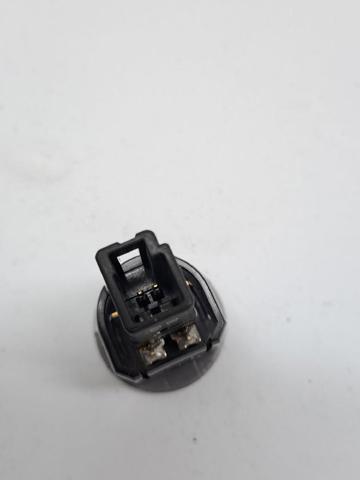 277215L300 NISSAN Датчик освещения салона купить в Киев