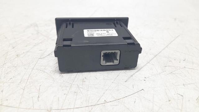 RENAULT 280230033R USB-разветвитель в наличии Кривой Рог