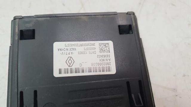 RENAULT 280230033R USB-разветвитель в наличии Тернополь