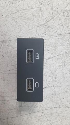 RENAULT 280230033R USB-разветвитель в наличии Львов
