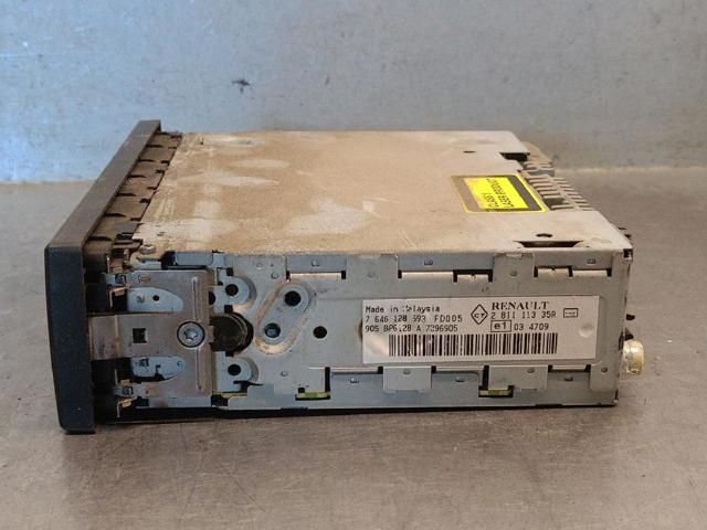 281111335R RENAULT Магнитола купить в Житомир