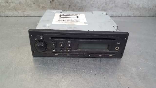 RENAULT 281115428R Магнитола (радио AM/FM) в наличии Ирпень