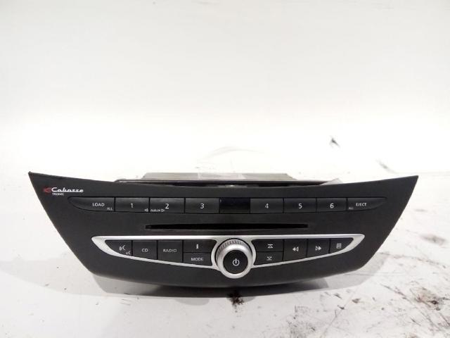 RENAULT 281150017R Магнитола в наличии Черновцы