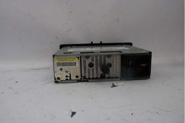 Sistema de rádio de áudio/CD para Renault Megane III Fastback 1.9 DCI (BZ0N, BZ0J) F9Q N8 (96 kW) 281150743R