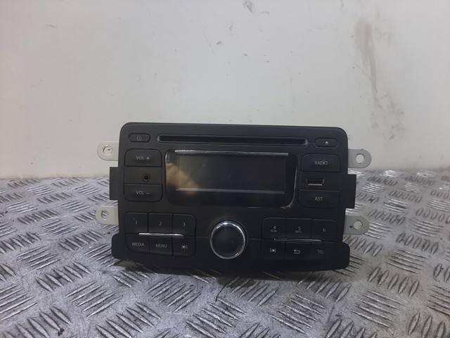 RENAULT 281150954R Магнитола (радио AM/FM) в наличии Львов