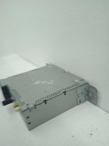 RENAULT 281153870R Магнитола (радио AM/FM) в наличии Ужгород