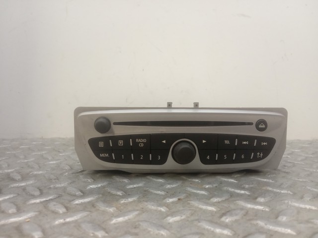 Sistema de rádio de áudio/CD para Renault Megane III Fastback 1.9 DCI (BZ0N, BZ0J) F9Q N8 (96 kW) 281155040R