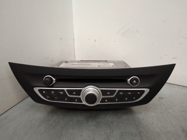 RENAULT 281155676R Магнитола в наличии Николаев