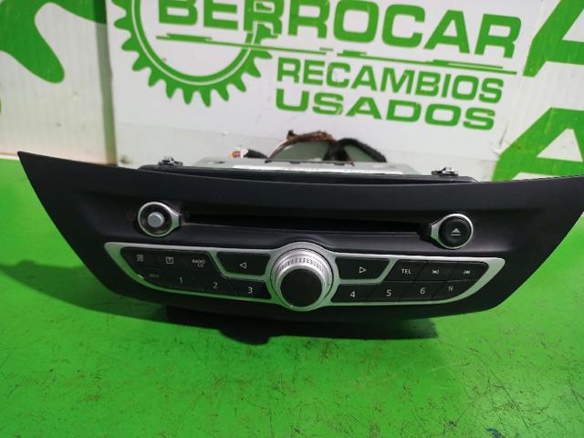 RENAULT 281156980R Магнитола (радио AM/FM) в наличии Львов