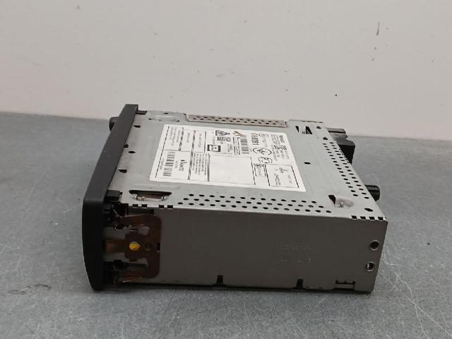 281156989R RENAULT Магнитола (радио AM/FM) купить в Чернигов