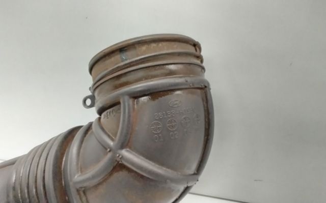 28138H1930 HYUNDAI Патрубок воздушный, выход воздушного фильтра купить в Николаев
