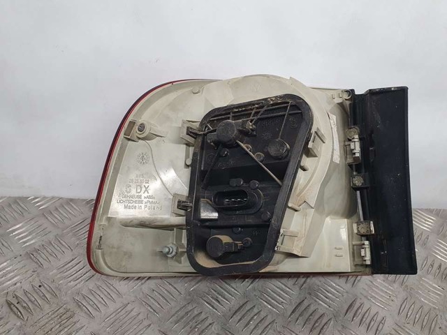 28258002 VAG Фонарь задний правый внешний купить в Павлоград