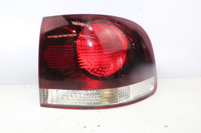 VAG 28258002 Фонарь задний правый внешний в наличии Чернигов