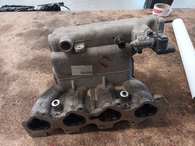 HYUNDAI 2831023890 Коллектор впускной в наличии Винница