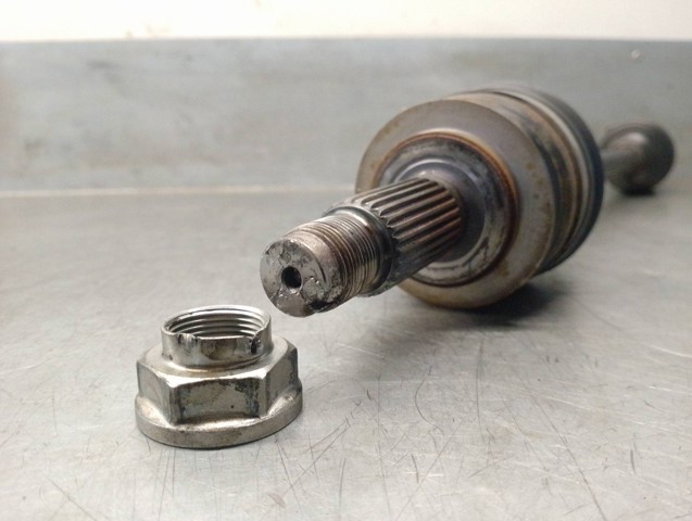SUBARU 28321FJ020 Полуось передняя в наличии Ирпень
