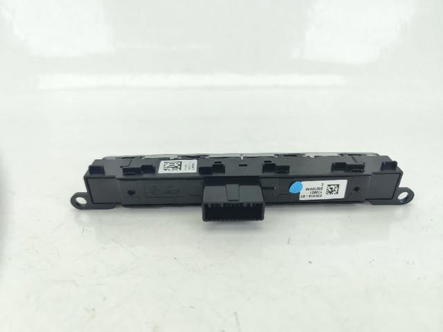 RENAULT 283E85657R Блок кнопок центральной консоли в наличии Хмельницкий