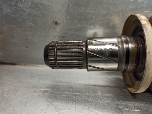 SUBARU 28421SC021 Полуось задняя в наличии Черкассы